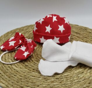 De foto van het product Muts, sjaal en wanten voor beer Kiki