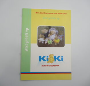 De foto van het product Werkboek " Kiki groeit op"