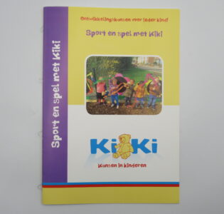 De foto van het product Werkboek " Sporten en spel met Kiki"