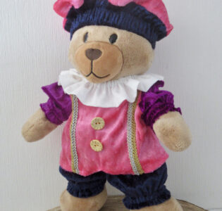 De foto van het product Pietenpak voor beer Kiki