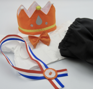 De foto van het product Koning | Koningsdagoutfit,past op handpop Bobbi