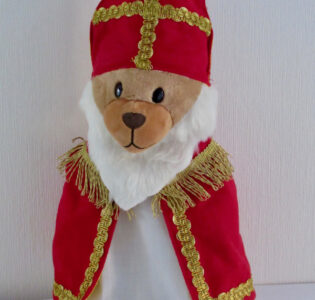 De foto van het product Sinterklaas outfit beer Kiki